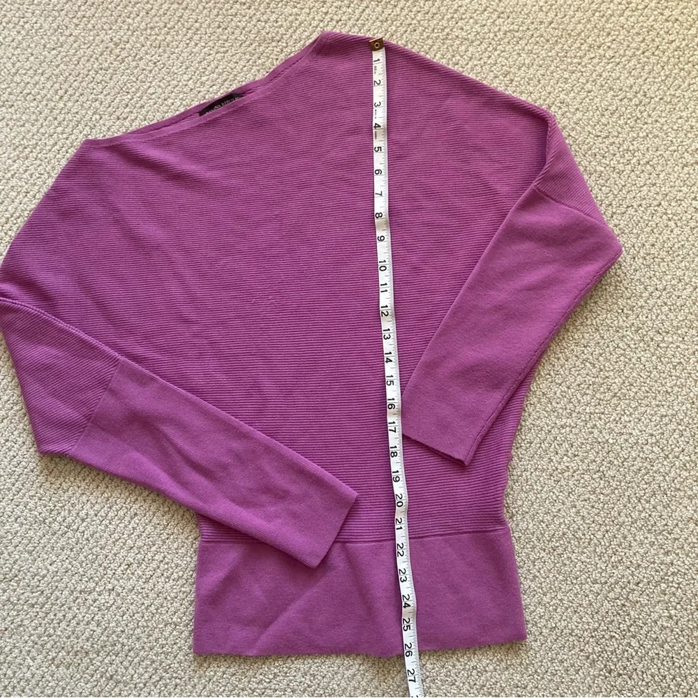 Banana Republic Asymmetrical Crew Neck Sweater Size Small Soft Stretch Purple